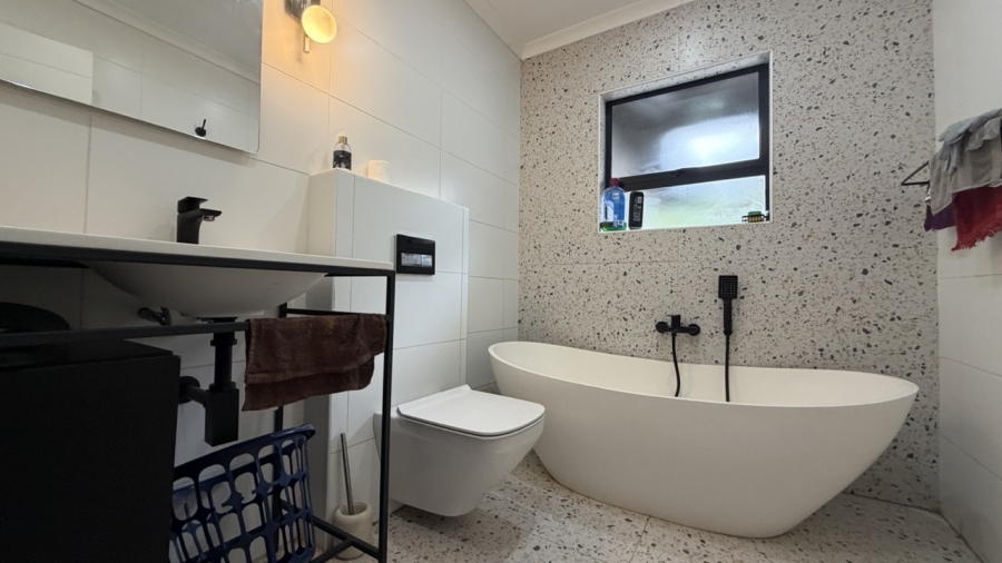3 Bedroom Property for Sale in Tlhabane West North West